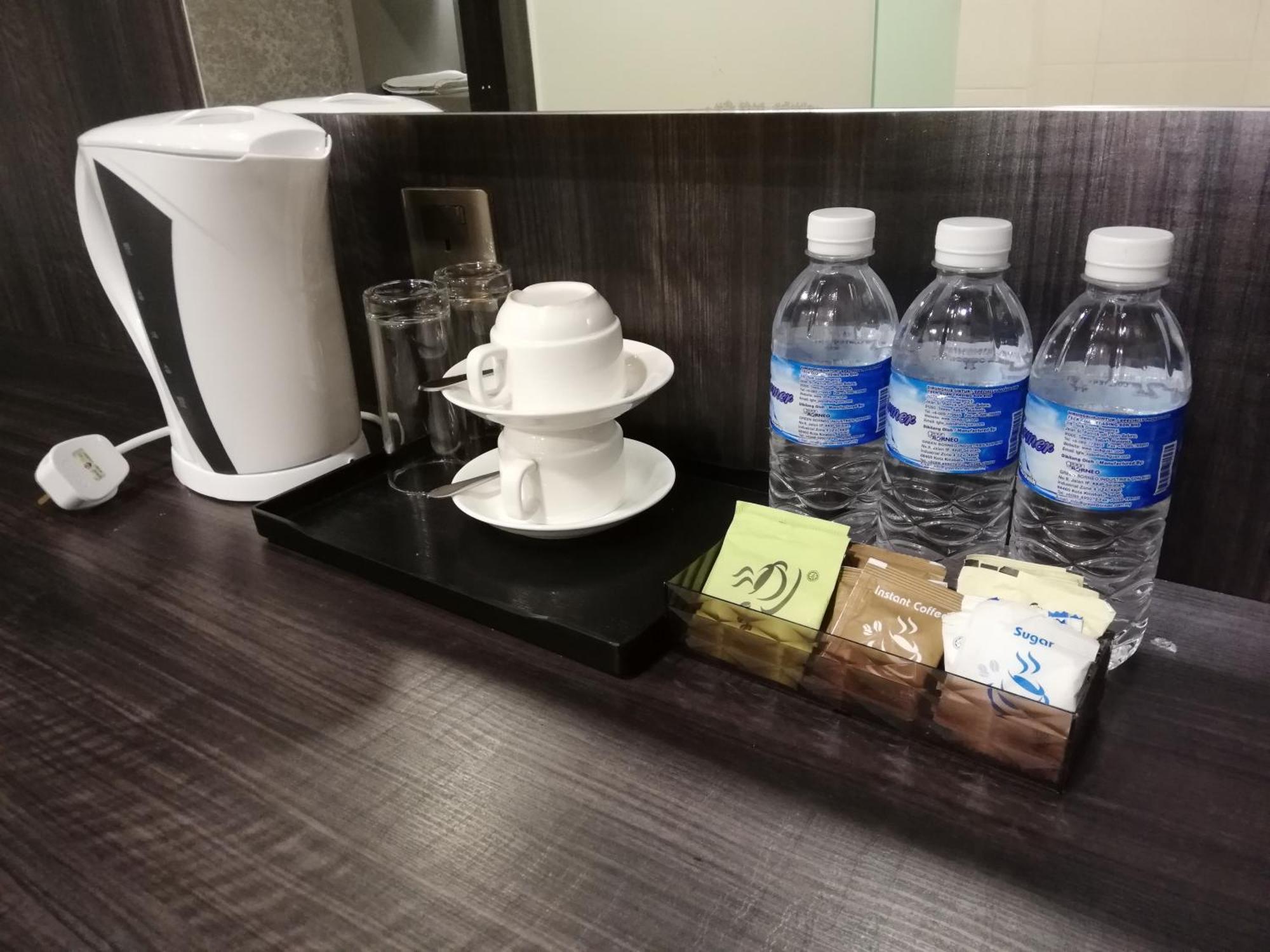 Ease Hotel Kota Kinabalu Kültér fotó
