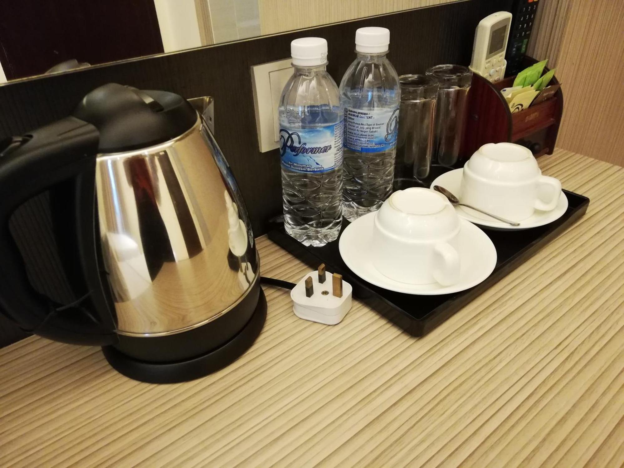 Ease Hotel Kota Kinabalu Kültér fotó