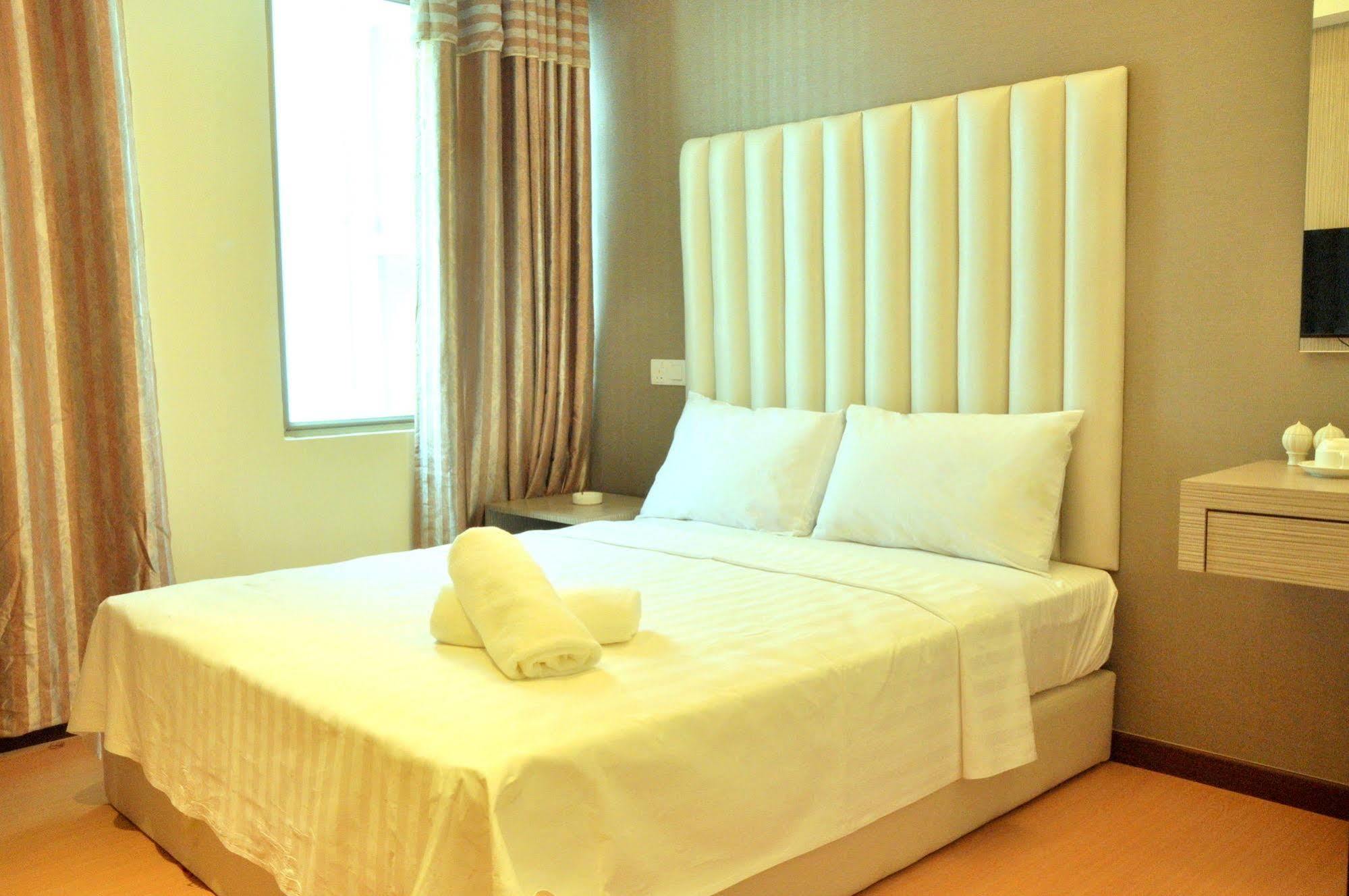 Ease Hotel Kota Kinabalu Kültér fotó