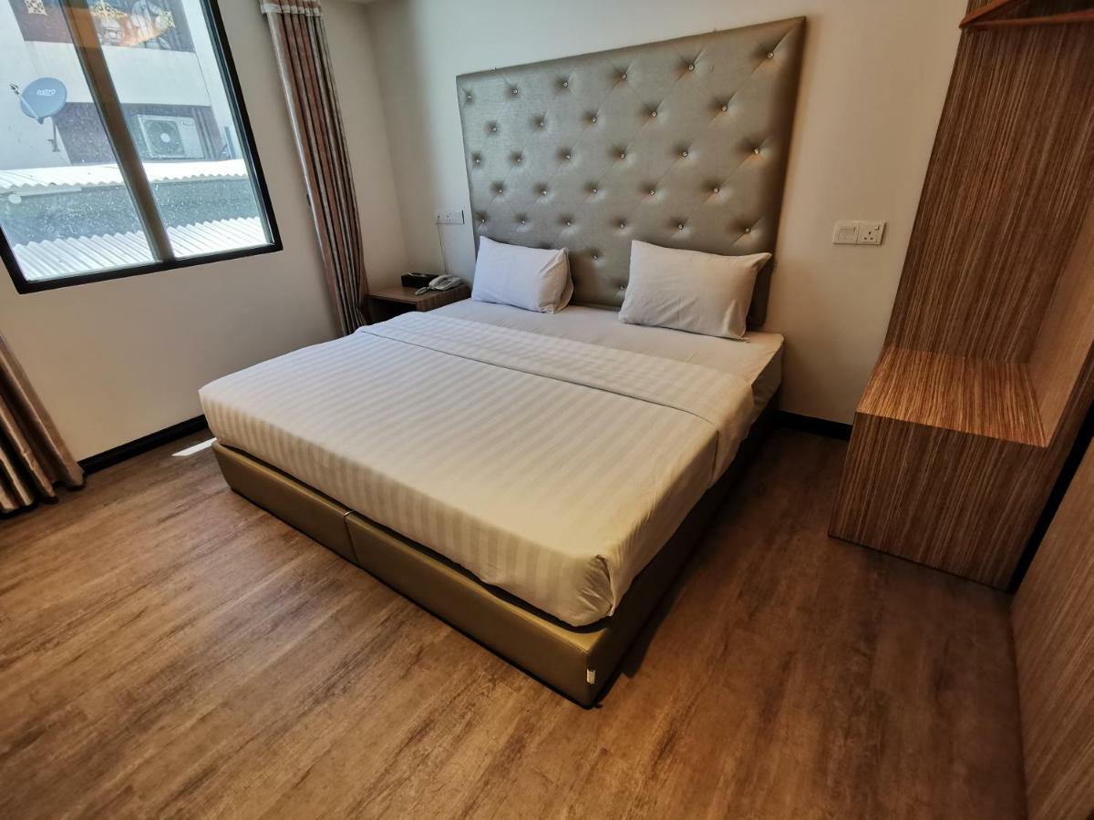 Ease Hotel Kota Kinabalu Kültér fotó